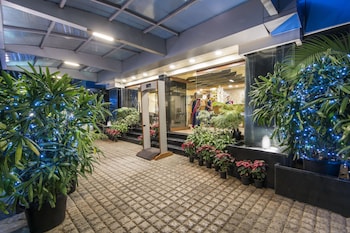 Park Central Comfort-E-Suites,Koregaon Park,3 star