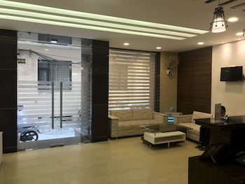 Hotel Namaskar Residency, Plot No Hotels Lane 3 Queens Rd Ina Colony Amritsar Punjab 143001,3 star