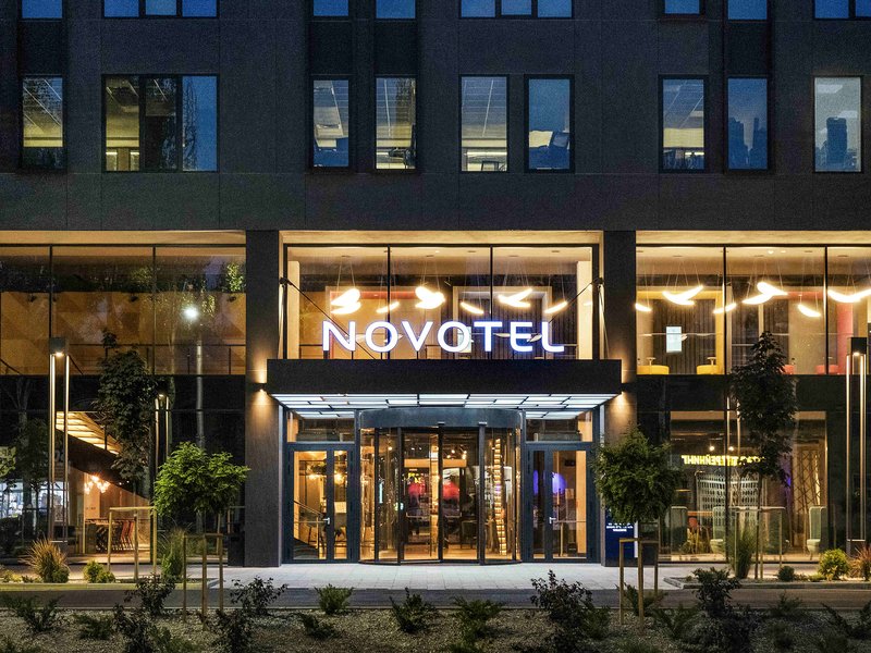Novotel Bishkek City Center,Selektsionnoye>>Bishkek,4.5 star