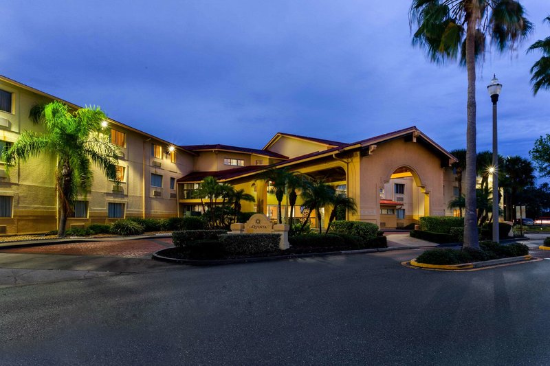 la quinta inn and suites by wyndham st pete clearwater airpt
