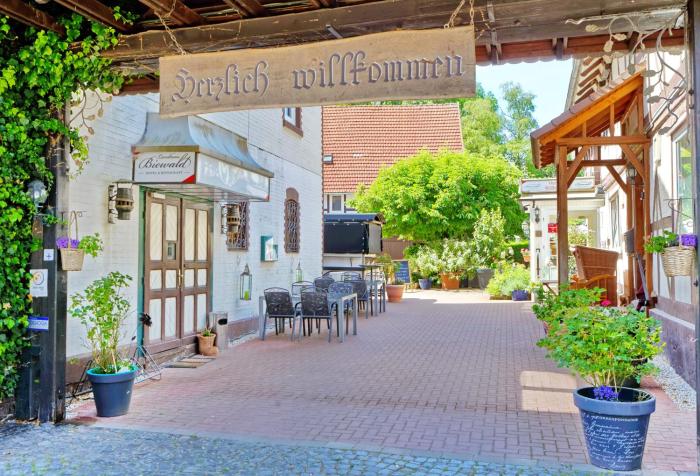 Landhaus Biewald - Hotel & Restaurant,Goettingen>>Friedland,4 star