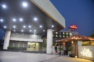 Monk's Nirvanaa Hotel & Resort,Near Brilliant Convention Centre,3 star