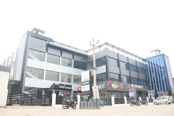 Genx Mirzapur,Mirzapur,3 star