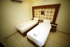 Aura Residency,Payyanur>>Mangattuparambu,1 star