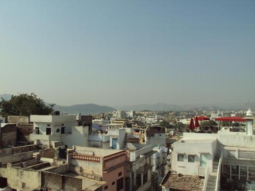 mewar avenue guest house