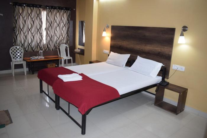 Hotel Peacock,Hubballi>>Dharwad,2.5 star