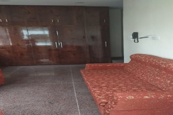 Ganga Darshan Hotel & Resort,Dashwasamedh Ghat,2 star