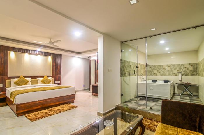 De Falcon Goa Beach Resort,Candolim Beach-North Goa,3 star