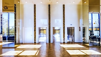 union plaza hotel