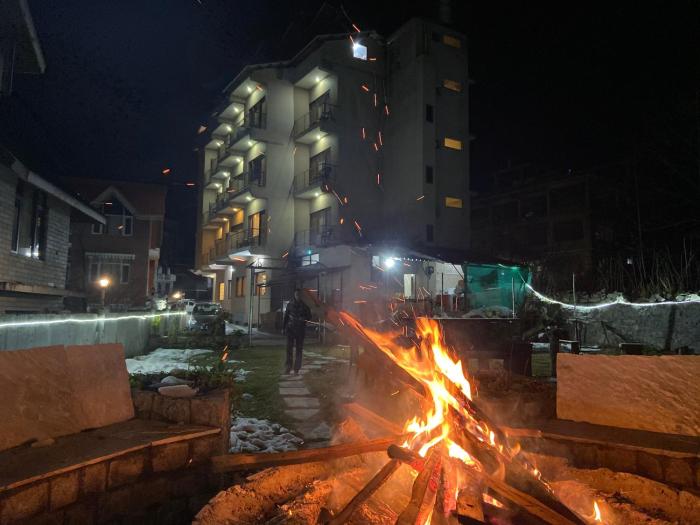 Treebo Ambika Residency, Near Hidimba Devi Temple,Manali>>Kullu,3 star