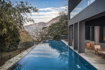 The Roseate Ganges,Shivpuri,5 star