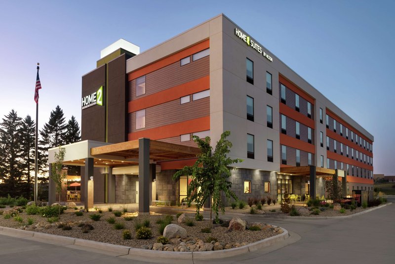 home2 suites by hilton bismarck
