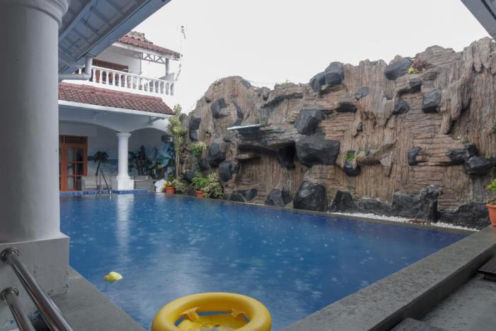 Reddoorz Syariah Near Exit Toll Puncak,Ciawi>>Bogor,3 star