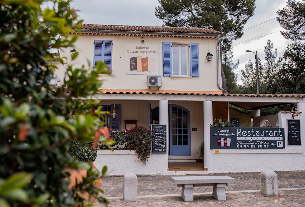 Auberge Sainte Marguerite,,3 star