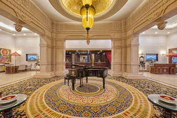 Mayfair Lake Resort,,5 star