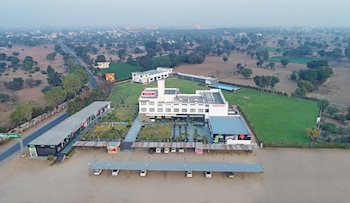 Hotel Highway King Bagru,Sanjharia>>Jaipur,3 star