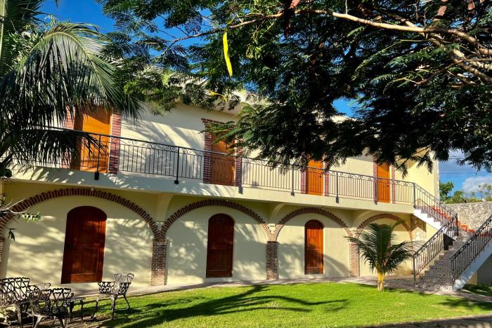 aparta hotel yamili