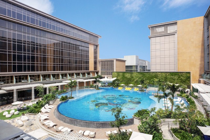 sheraton manila hotel