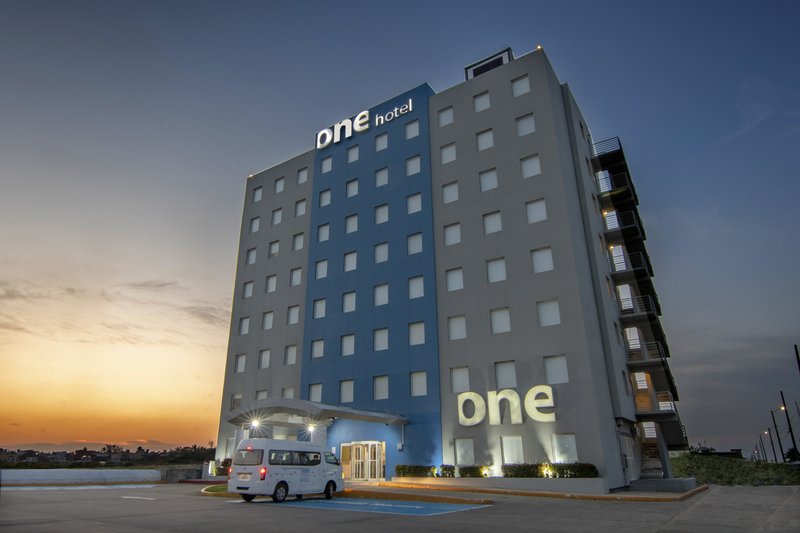 One Coatzacoalcos Forum,Minatitlan>>Coatzacoalcos,3 star