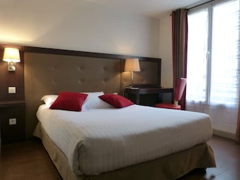 Hotel Little Regina,Gare Du Nord>>Fontainebleau,2 star