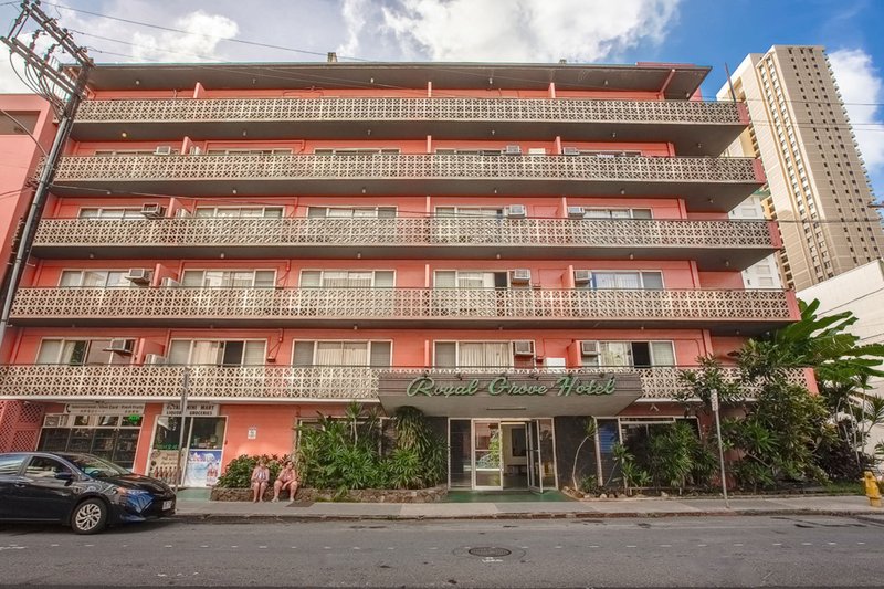 royal grove waikiki