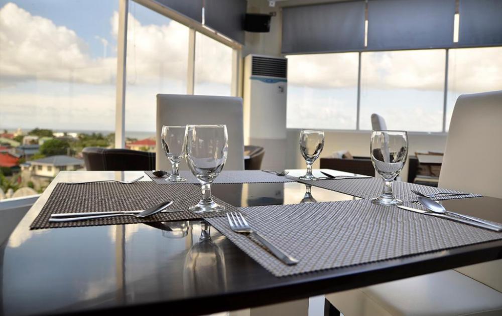 The Grande Suites,,3 star