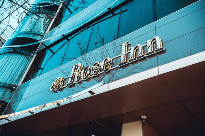 rose inn hotel baku