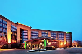 Holiday Inn Chicago Nw Crystal Lk Conv Ctr By Ihg,Chicago>>Cary,3 star