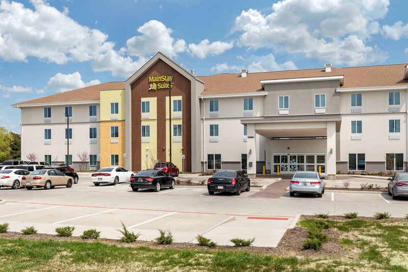 mainstay suites lancaster dallas south