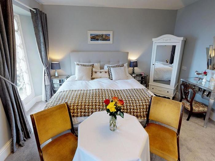 Ranscombe House,Devon>>Brixham,2.5 star