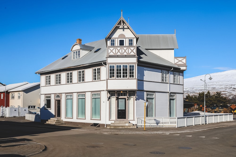 Hoepfner  Historical House,Northeastern Region>>Akureyri,3.5 star