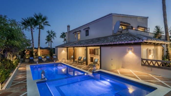the residence by beach house marbella