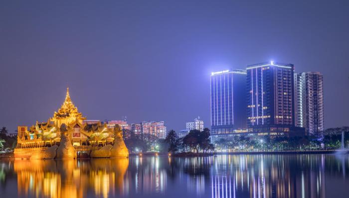 Wyndham Grand Yangon Hotel,Yangon>>Botahtaung,5 star