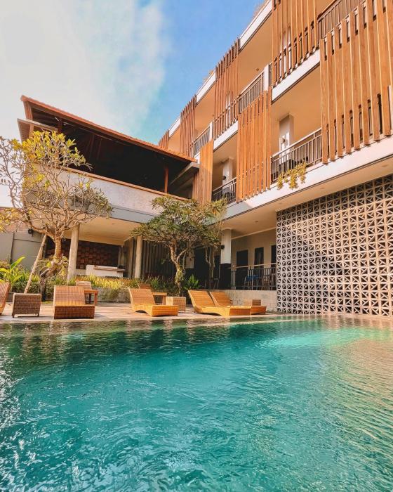 Perissos Echo Beach,Canggu>>Bali,3 star