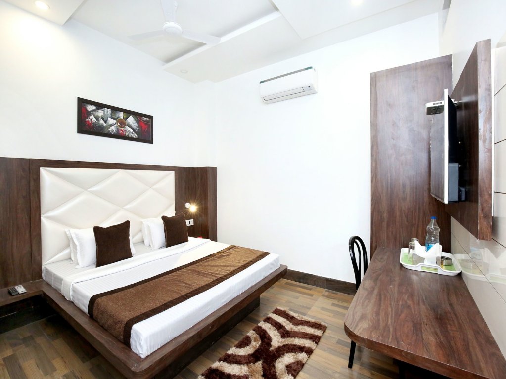 Hotel Stay Inn Classic,Veer Colony,2 star