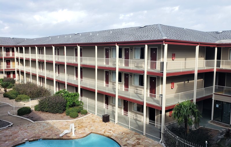 red roof inn kenner