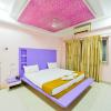 Hotel Radhika Deluxe,Kadamwadi,3 star