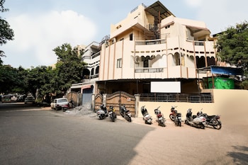 Super Townhouse Townvilla Guesthouse,Ameerpet,3 star