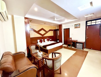 Saubhagya Inn,Golf City,4 star