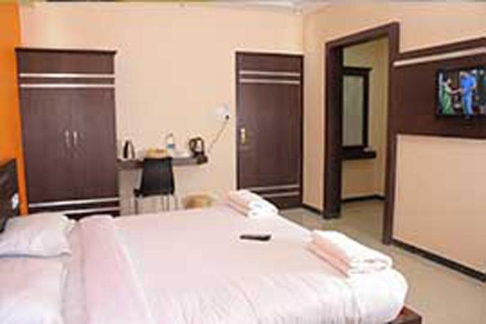 Hotel Landmaark Tiruppur,Tirupur>>Somanur,2 star