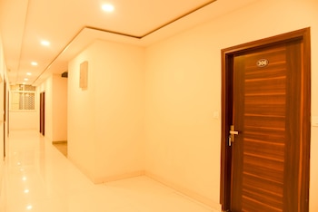 Hotel Reeve Inn,Bani Park,3 star