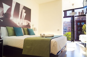 Hotel Limonaia,Near Casa Batllo,4 star