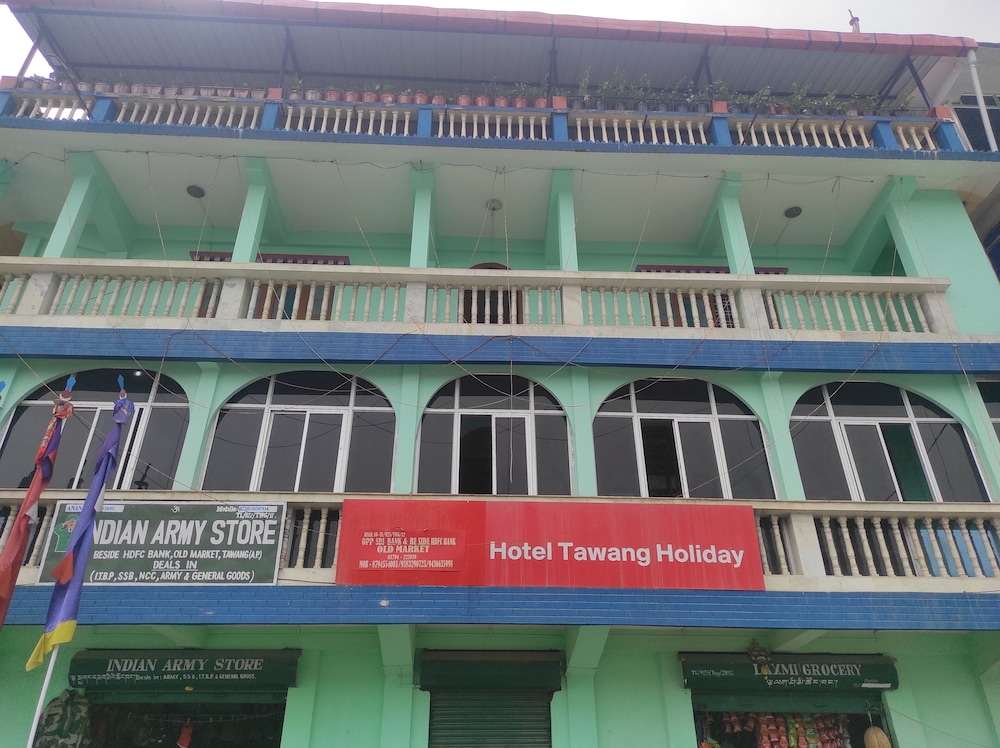Hotel Tawang Holiday,Old Market,2 star