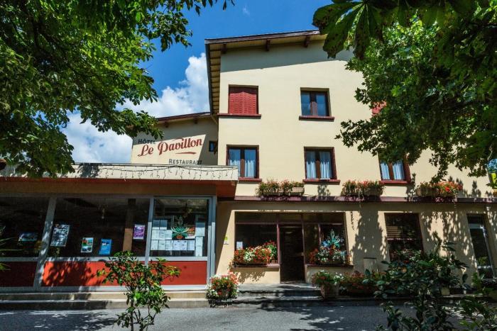 hotel carina pavillon