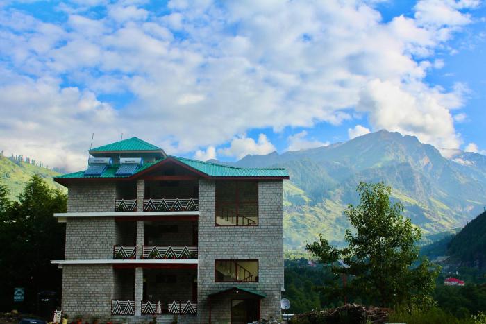 Leela Cottages Manali,India>>Manali,3 star