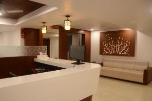 Hotel Ideal,Sayajiganj>>Vadodara,3 star