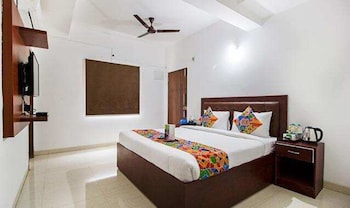 Fabhotel Limestone Suites - Nr Hussain Sagar Junction,,3 star