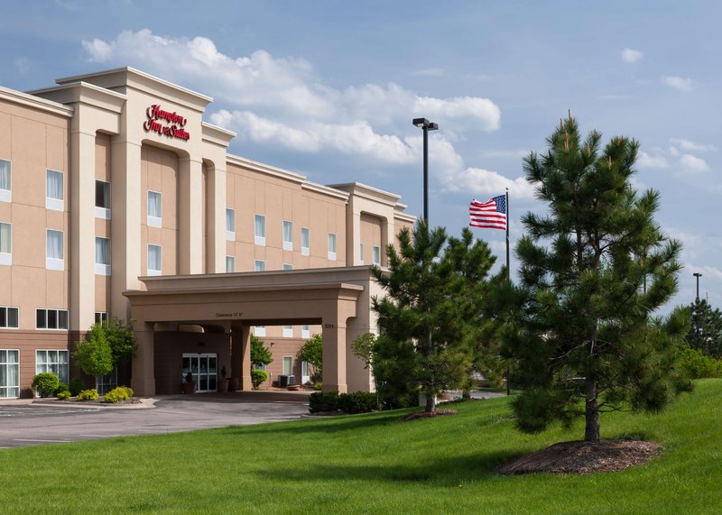 Hampton Inn & Suites Davenport,Davenport>>Bettendorf,2.5 star
