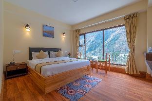 room-image