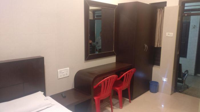 Hotel Sarada Nivas,Pudupakkam>>Chennai,3 star